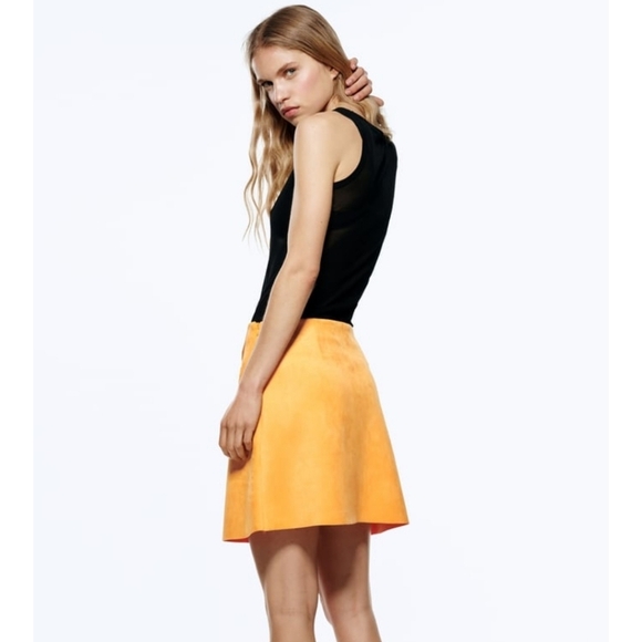Zara Faux Suede Mini Skirt NWT - Picture 2 of 5